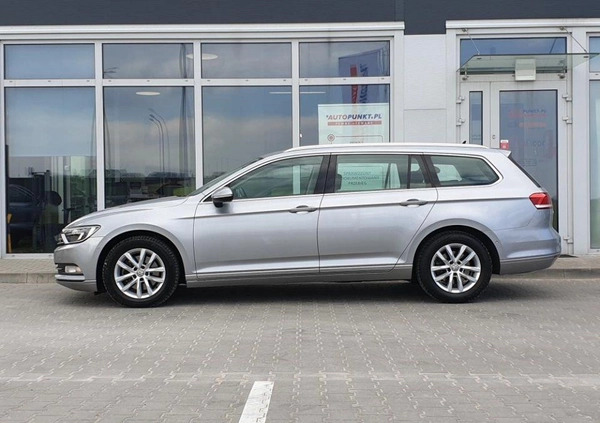 Volkswagen Passat cena 77900 przebieg: 137416, rok produkcji 2018 z Bieżuń małe 379